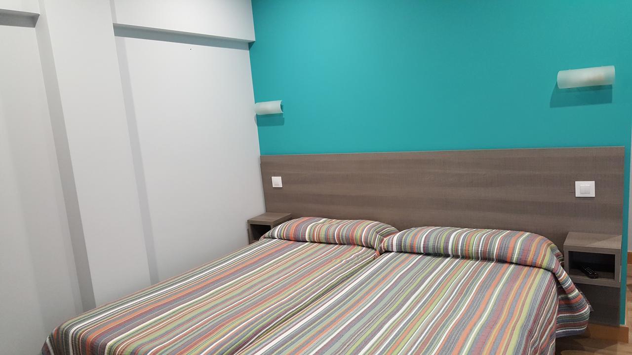 Hostal Rosi Ларедо Экстерьер фото