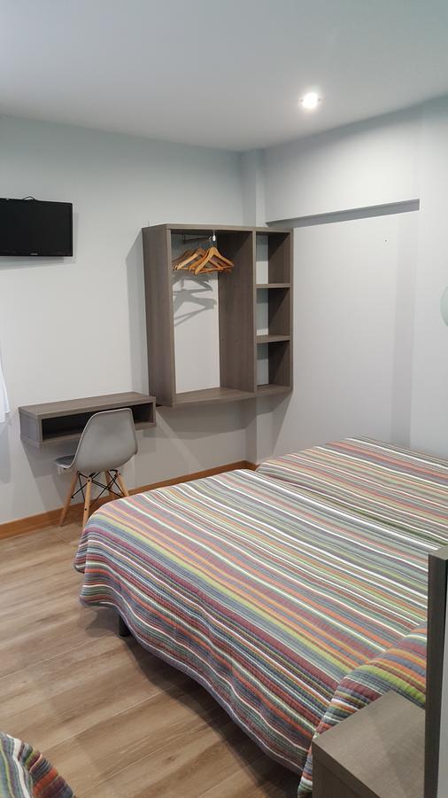 Hostal Rosi Ларедо Экстерьер фото