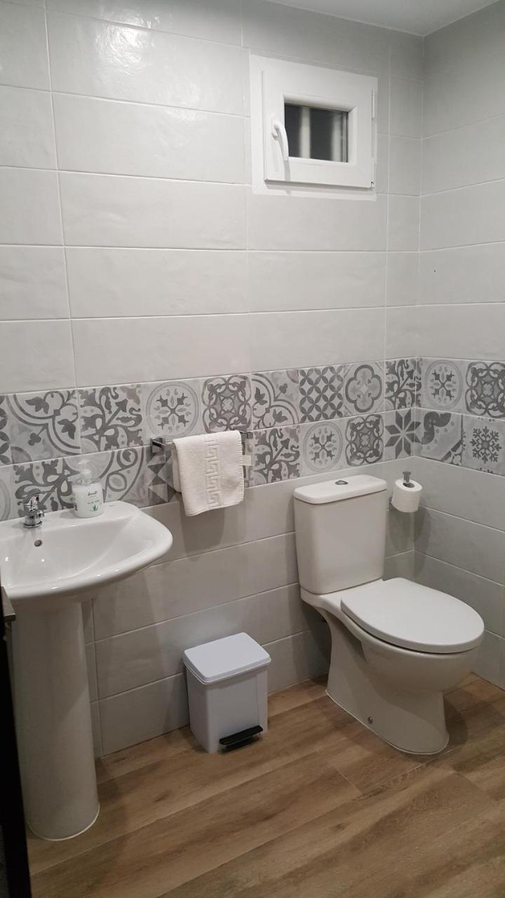 Hostal Rosi Ларедо Экстерьер фото
