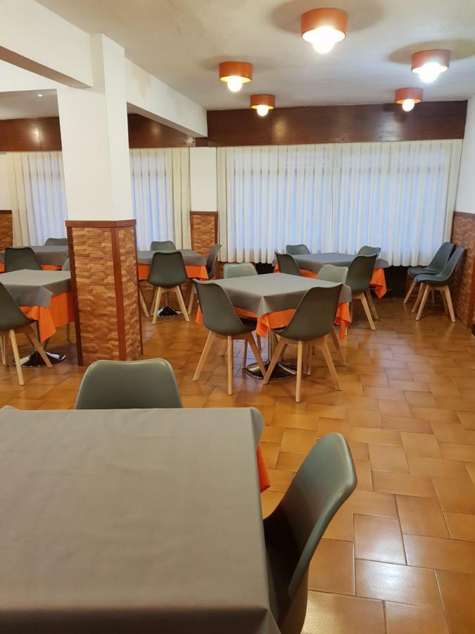 Hostal Rosi Ларедо Экстерьер фото